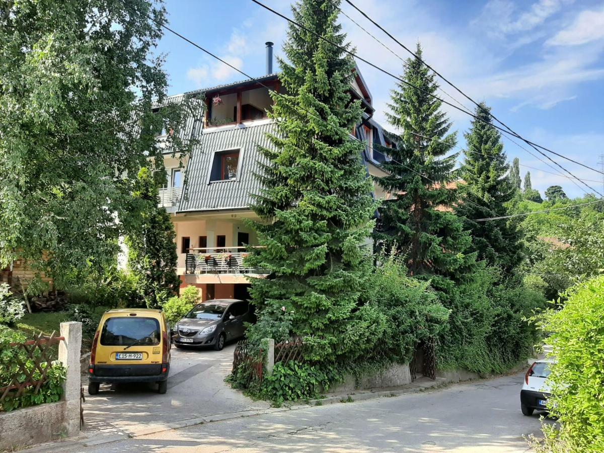 Guesthouse Hill SJJ Buitenkant foto