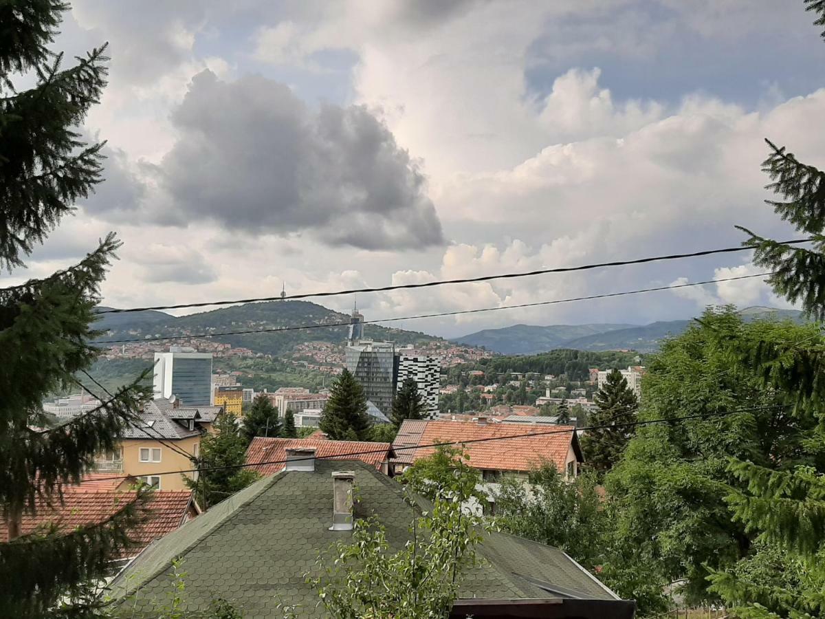 Guesthouse Hill SJJ Buitenkant foto